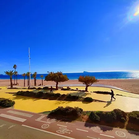 Lägenhet 1º Linea Playa Poniente *